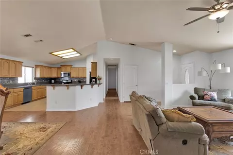 Entry Way - 24332 Roundup, Apple Valley, CA 92308 photo 1 of 2