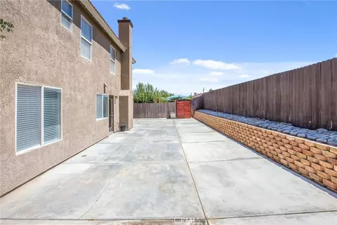 Exterior - 11483 Zuma Rd, Adelanto, CA 92301 photo 11 of 16
