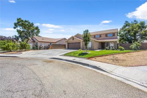 Exterior - 11483 Zuma Rd, Adelanto, CA 92301 photo 5 of 16