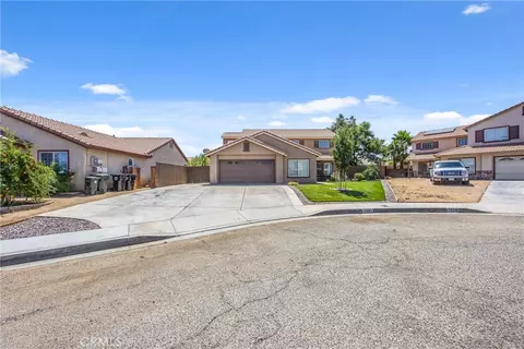 Exterior - 11483 Zuma Rd, Adelanto, CA 92301 photo 4 of 16