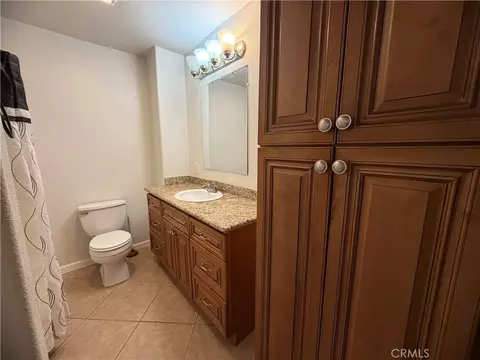 Bath - 513 Mount Vernon Ave, Barstow, CA 92311 photo 3 of 3