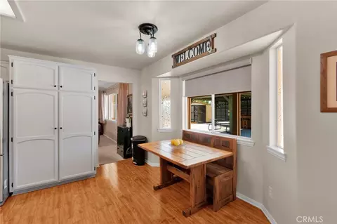 Entry Way - 16412 Pauhaska, Apple Valley, CA 92307 photo 1 of 2