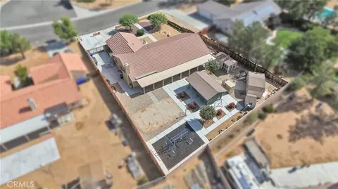 View/Area - 16412 Pauhaska, Apple Valley, CA 92307 photo 2 of 10