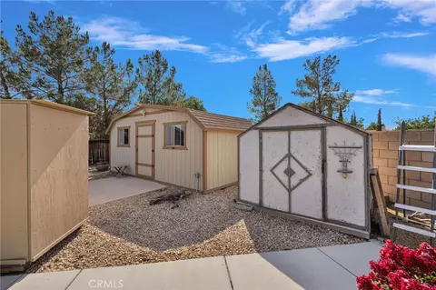 Exterior - 16412 Pauhaska, Apple Valley, CA 92307 photo 13 of 14