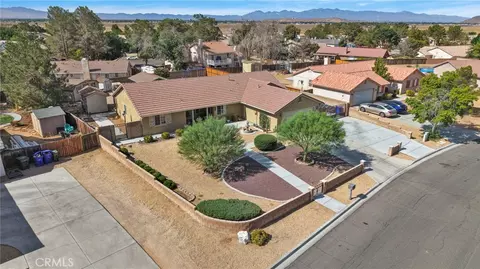 View/Area - 16412 Pauhaska, Apple Valley, CA 92307 photo 5 of 10