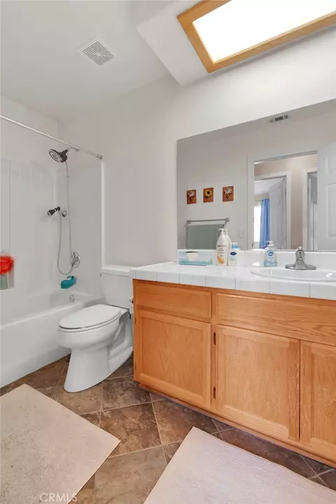 Bath - 16412 Pauhaska, Apple Valley, CA 92307 photo 8 of 8