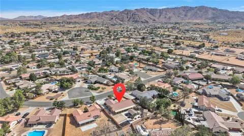 View/Area - 16412 Pauhaska, Apple Valley, CA 92307 photo 10 of 10