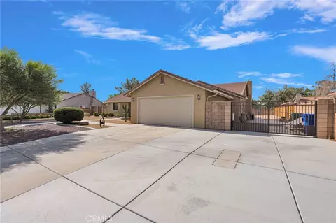 Exterior - 16412 Pauhaska, Apple Valley, CA 92307 photo 4 of 14