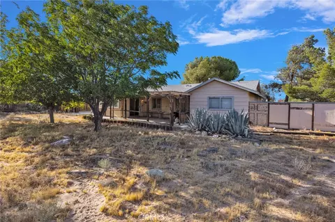 Exterior - 20555 Sitting Bull, Apple Valley, CA 92308 photo 7 of 10