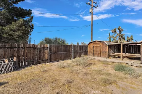 Exterior - 20555 Sitting Bull, Apple Valley, CA 92308 photo 9 of 10