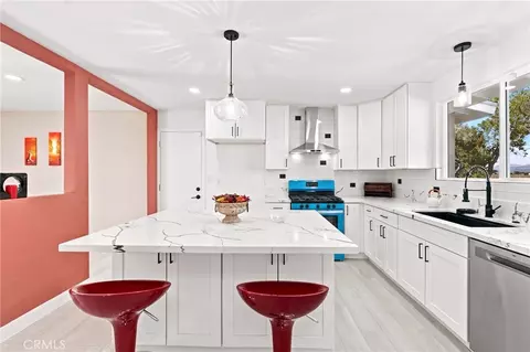 Kitchen - 16070 Winnebago, Apple Valley, CA 92307 photo 2 of 5