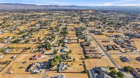 View/Area - 16070 Winnebago, Apple Valley, CA 92307 photo 2 of 11