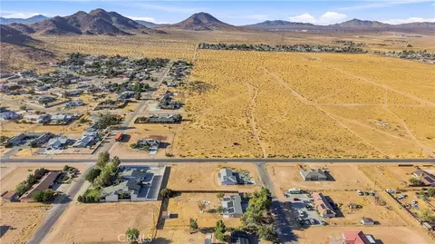 View/Area - 16070 Winnebago, Apple Valley, CA 92307 photo 3 of 11