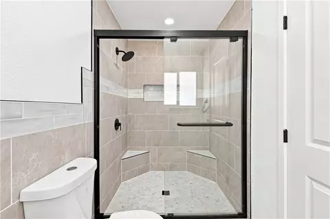 Bath - 16070 Winnebago, Apple Valley, CA 92307 photo 3 of 3