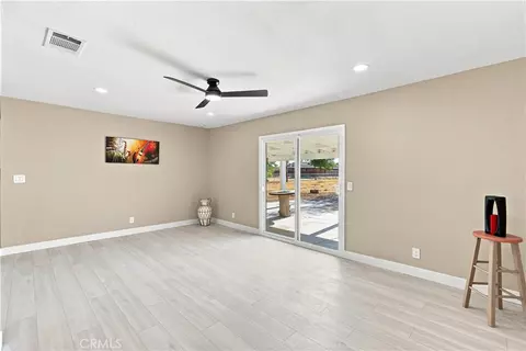 Living - 16070 Winnebago, Apple Valley, CA 92307 photo 3 of 3