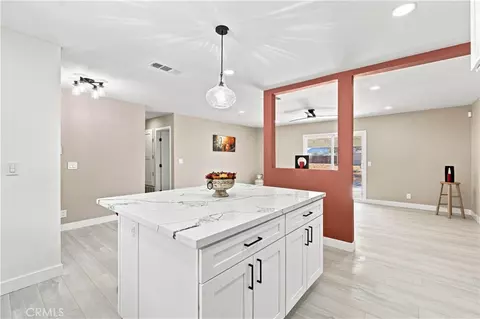 Kitchen - 16070 Winnebago, Apple Valley, CA 92307 photo 4 of 5