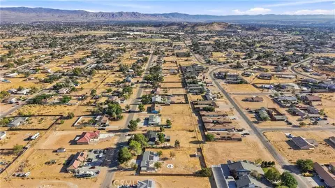 View/Area - 16070 Winnebago, Apple Valley, CA 92307 photo 2 of 11