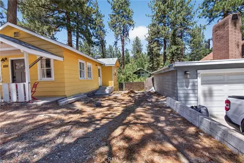 Exterior - 1858 Thrush, Wrightwood, CA 92397 photo 7 of 17