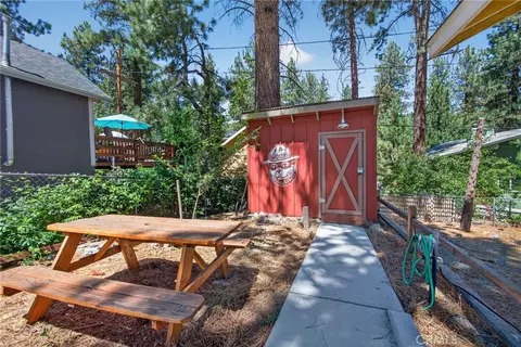 Exterior - 1858 Thrush, Wrightwood, CA 92397 photo 6 of 16