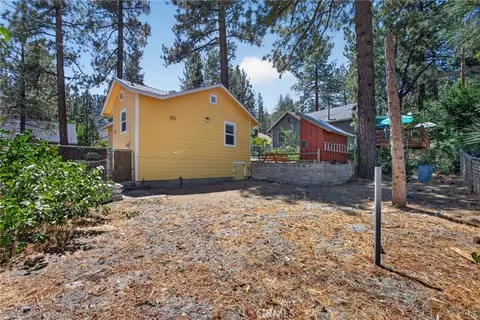 Exterior - 1858 Thrush, Wrightwood, CA 92397 photo 12 of 17