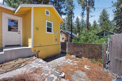 Exterior - 1858 Thrush, Wrightwood, CA 92397 photo 8 of 17