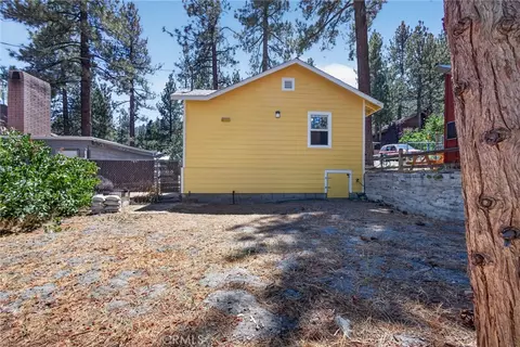 Exterior - 1858 Thrush, Wrightwood, CA 92397 photo 13 of 17