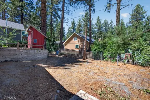 Exterior - 1858 Thrush, Wrightwood, CA 92397 photo 10 of 17