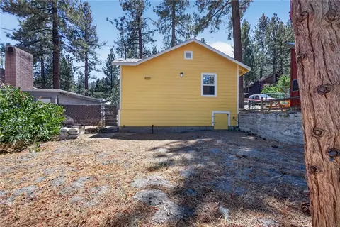 Exterior - 1858 Thrush, Wrightwood, CA 92397 photo 13 of 16