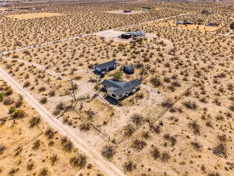 View/Area - 1754 Fortuna Ave, Landers, CA 92285 photo 7 of 11
