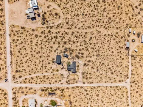 View/Area - 1754 Fortuna Ave, Landers, CA 92285 photo 9 of 11