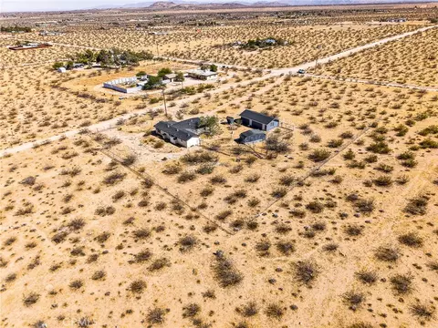 View/Area - 1754 Fortuna Ave, Landers, CA 92285 photo 6 of 11