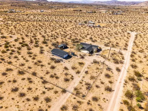 View/Area - 1754 Fortuna Ave, Landers, CA 92285 photo 4 of 11
