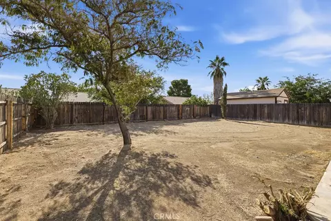 Exterior - 14633 Dana St, Adelanto, CA 92301 photo 4 of 7