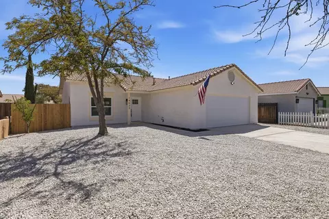 Exterior - 14633 Dana St, Adelanto, CA 92301 photo 2 of 7