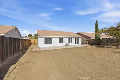 Exterior - 14633 Dana St, Adelanto, CA 92301 photo 6 of 7
