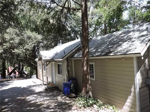 Exterior - 657 Knoll, Crestline, CA 92325 photo 2 of 26