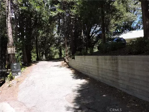 Exterior - 657 Knoll, Crestline, CA 92325 photo 20 of 26