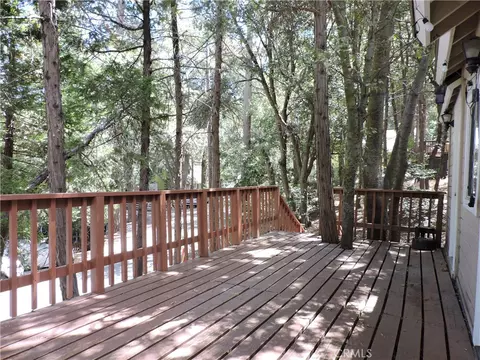 Exterior - 657 Knoll, Crestline, CA 92325 photo 13 of 26