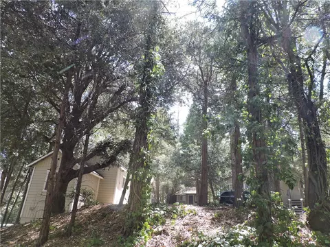 Exterior - 657 Knoll, Crestline, CA 92325 photo 23 of 26