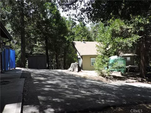 Exterior - 657 Knoll, Crestline, CA 92325 photo 15 of 28