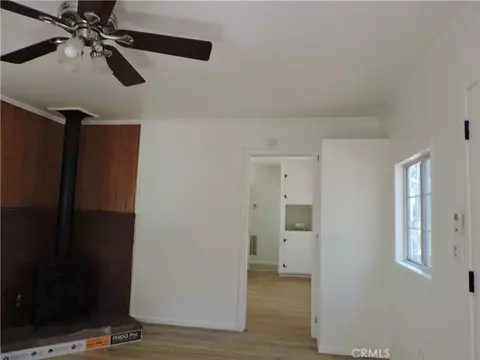 Living - 657 Knoll, Crestline, CA 92325 photo 3 of 3