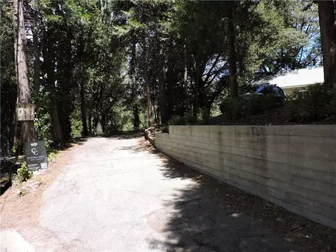 Exterior - 657 Knoll, Crestline, CA 92325 photo 22 of 28