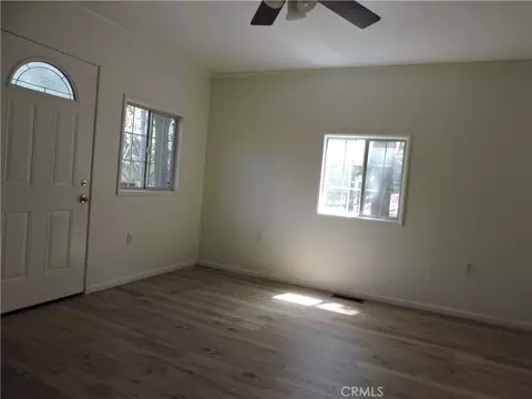 Living - 657 Knoll, Crestline, CA 92325 photo 2 of 3