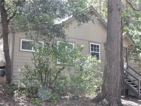 Exterior - 657 Knoll, Crestline, CA 92325 photo 9 of 28