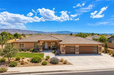Exterior - 10955 E Ave, Hesperia, CA 92345 photo 2 of 3