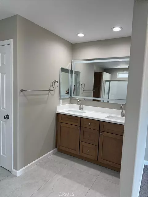 Bath - 10955 E Ave, Hesperia, CA 92345 photo 1 of 2