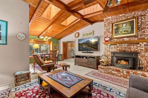 Living - 1902 Virginia, Wrightwood, CA 92397 photo 2 of 4