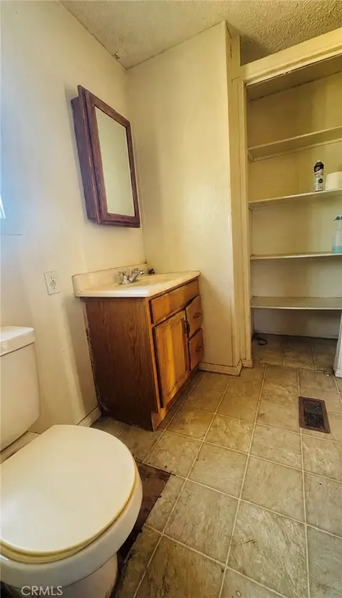 23936 Outpost Rd, Apple Valley, CA 92308 photo 7