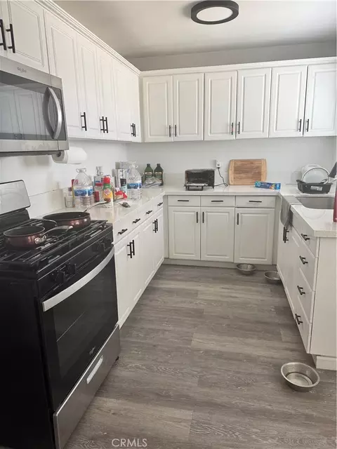Kitchen - 1407 Riverside, Barstow, CA 92311 photo 1 of 2