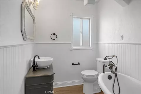 Bath - 17983 Pitache St, Hesperia, CA 92345 photo 3 of 4